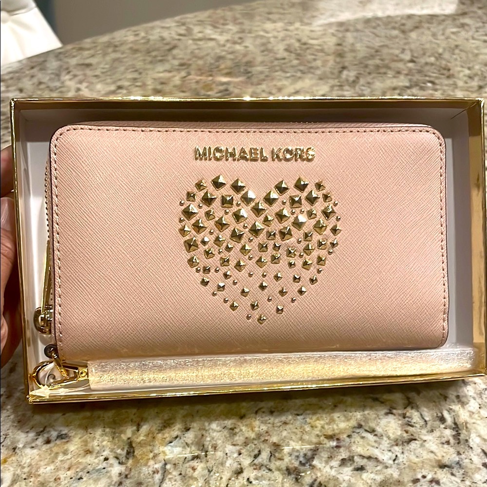 NWT Michael Kors Pink Leather Wristlet/ Wallet (NIB)